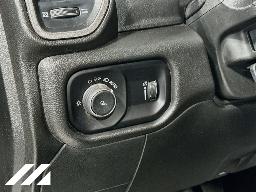 Used 2022 RAM 2500 Tradesman w/ Chrome Appearance Group AWD/4WD image 10