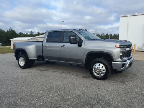 New 2026 Chevrolet Silverado 3500 LT w/ All Star Edition image 35