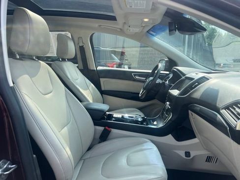 Used 2020 Ford Edge Titanium w/ Equipment Group 301A AWD/4WD image 11