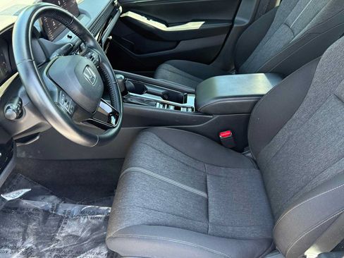 Used 2023 Honda Accord Sport image 15