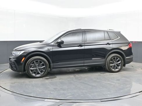 Used 2022 Volkswagen Tiguan SE AWD/4WD image 6