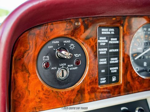 Used 1989 Rolls-Royce Silver Spirit RWD image 37