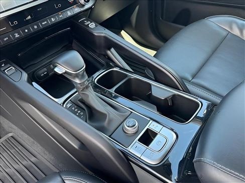 Used 2025 Kia Telluride S FWD image 27