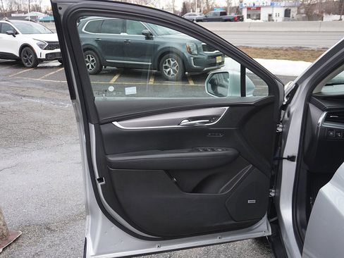 Used 2018 Cadillac XT5 Premium Luxury image 27