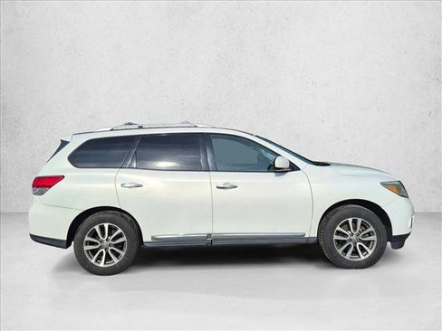 Used 2013 Nissan Pathfinder SL w/ SL Premium Pkg FWD image 4