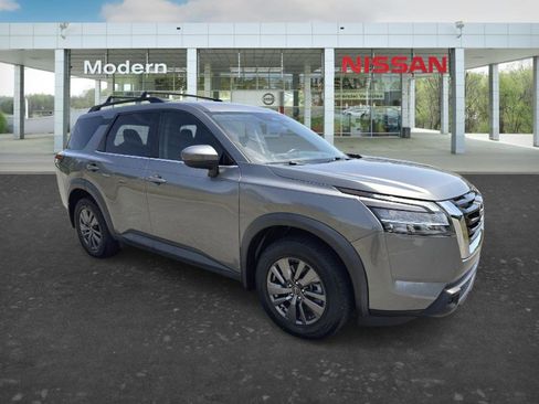 Certified 2022 Nissan Pathfinder SV AWD/4WD image 7