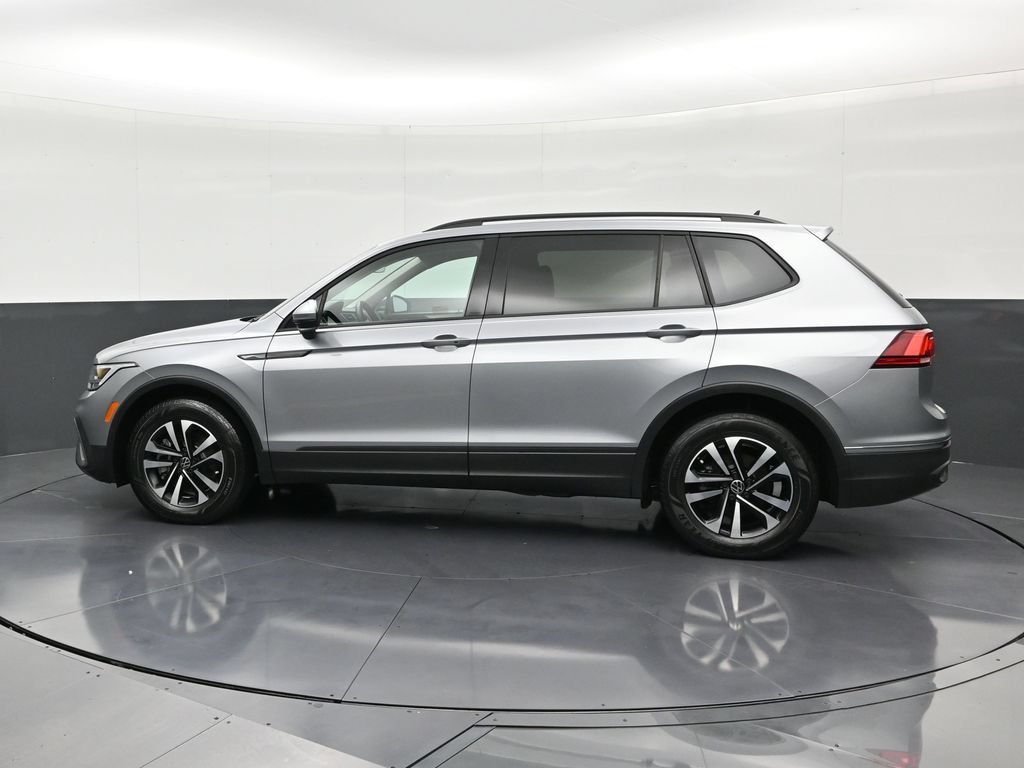 Used 2024 Volkswagen Tiguan S FWD image 2