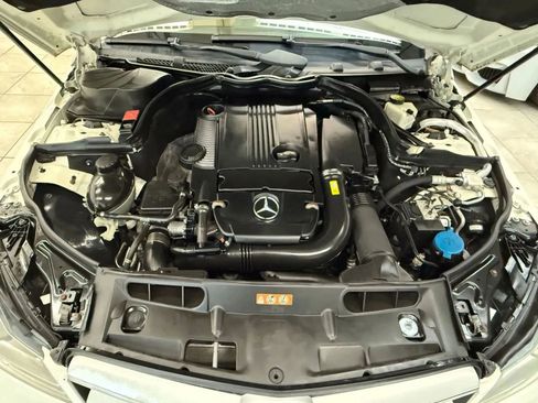 Used 2012 Mercedes-Benz C 250 Coupe image 32