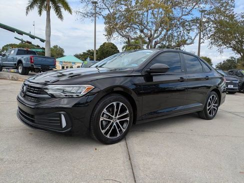 Used 2024 Volkswagen Jetta Sport image 7