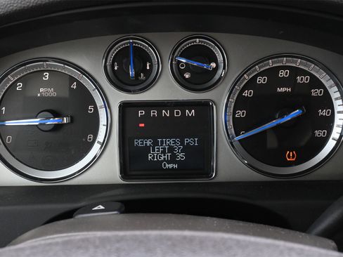 Used 2011 Cadillac Escalade Luxury image 11