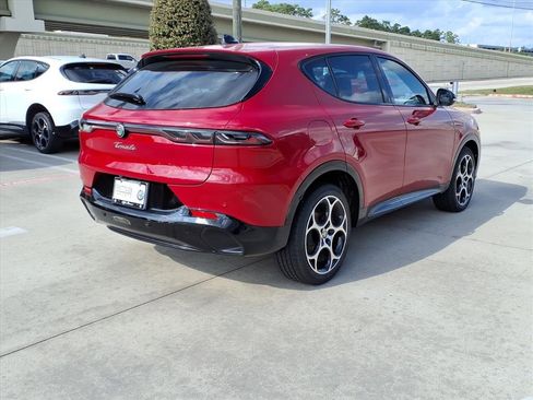 New 2025 Alfa Romeo Tonale Veloce w/ Premium Package image 7