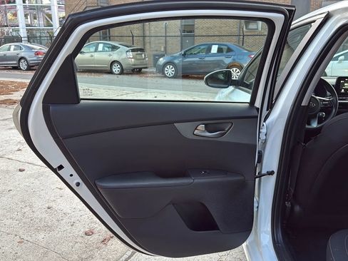 Used 2021 Kia Forte LXS image 16