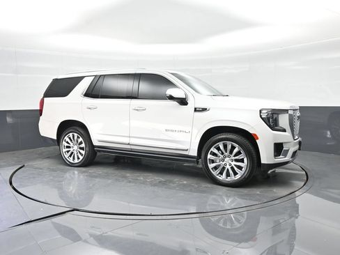 Used 2023 GMC Yukon Denali AWD/4WD image 12