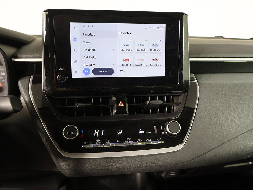 Used 2025 Toyota Corolla LE FWD image 37