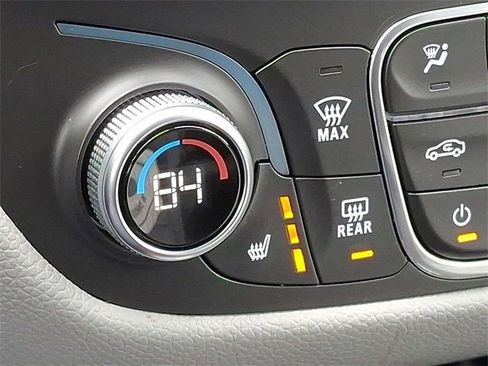 Used 2019 Chevrolet Equinox Premier image 18