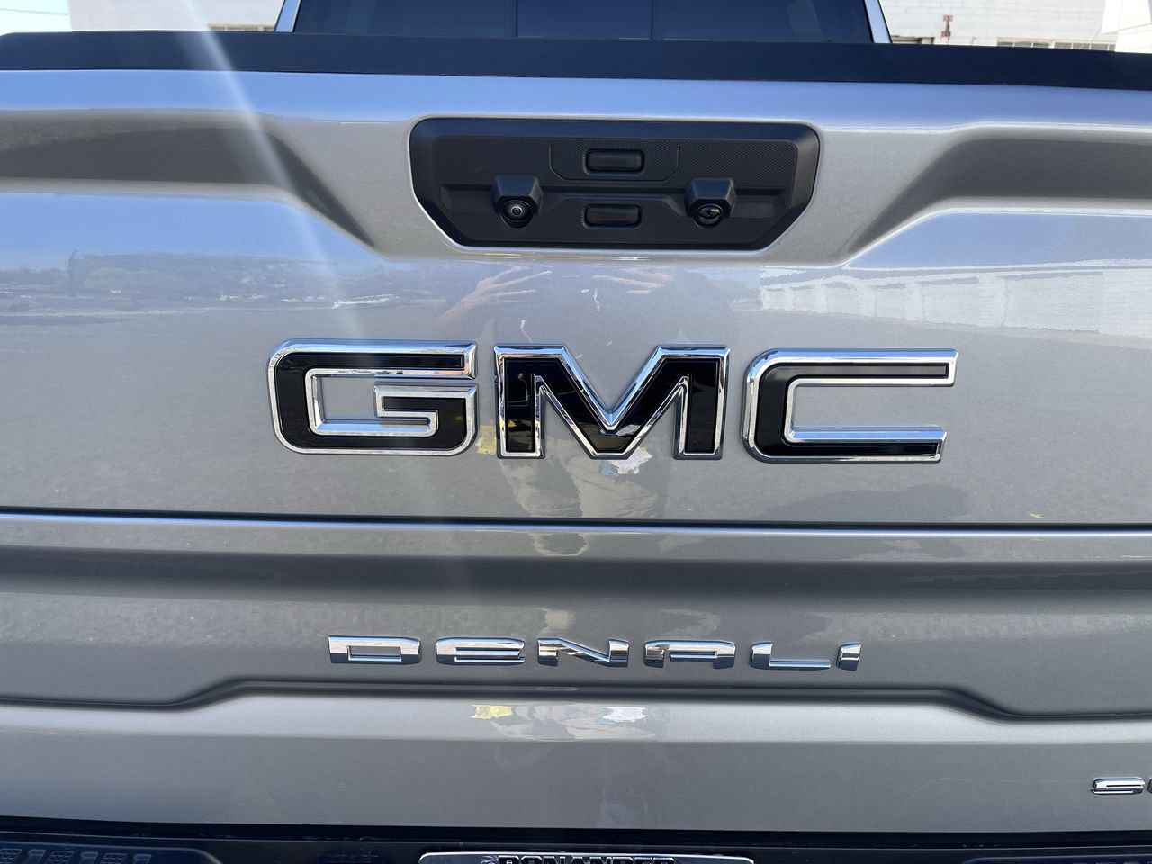 Used 2025 GMC Sierra 1500 Denali w/ Technology Package AWD/4WD image 40