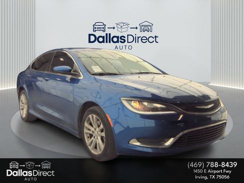 Used 2016 Chrysler 200 Limited image 2