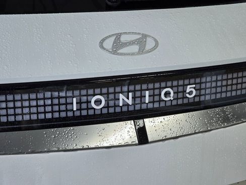 New 2026 Hyundai Ioniq 5 Limited image 15
