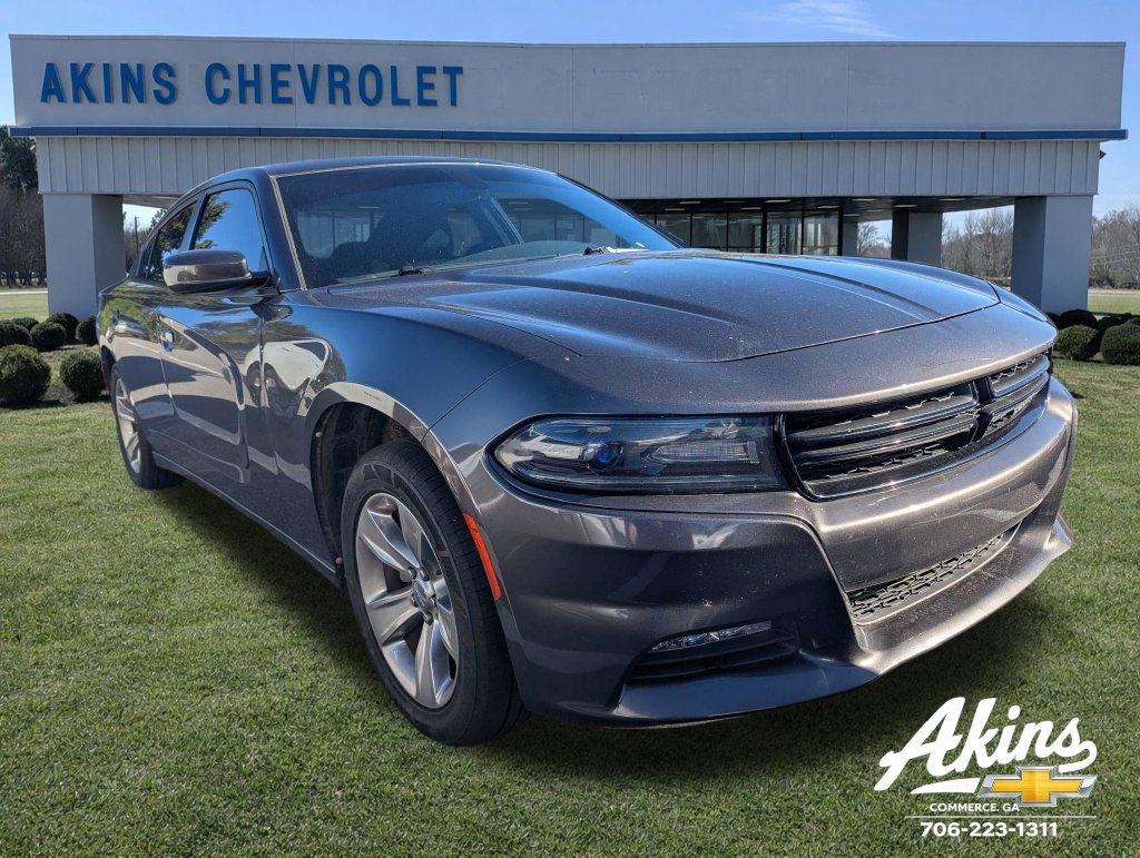 Used 2016 Dodge Charger SXT RWD image 1