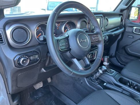Used 2019 Jeep Wrangler Sport image 2