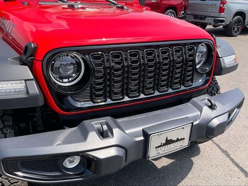Used 2025 Jeep Wrangler Unlimited Sport S 4xe AWD/4WD image 33