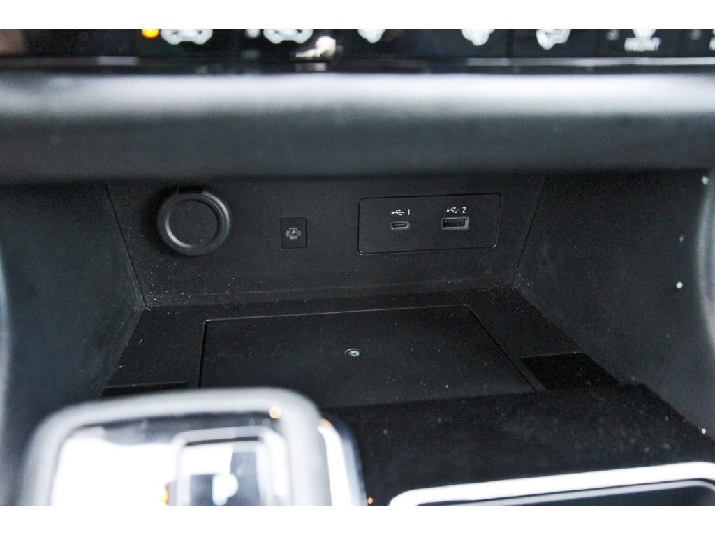 Used 2023 Nissan Pathfinder Platinum w/ Lighting Package (N93) FWD image 31