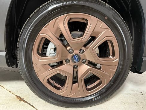 Used 2025 Subaru Ascent Bronze Edition w/ Popular Package #2 image 9