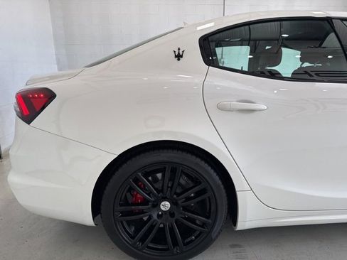 Used 2022 Maserati Ghibli Modena Q4 image 6