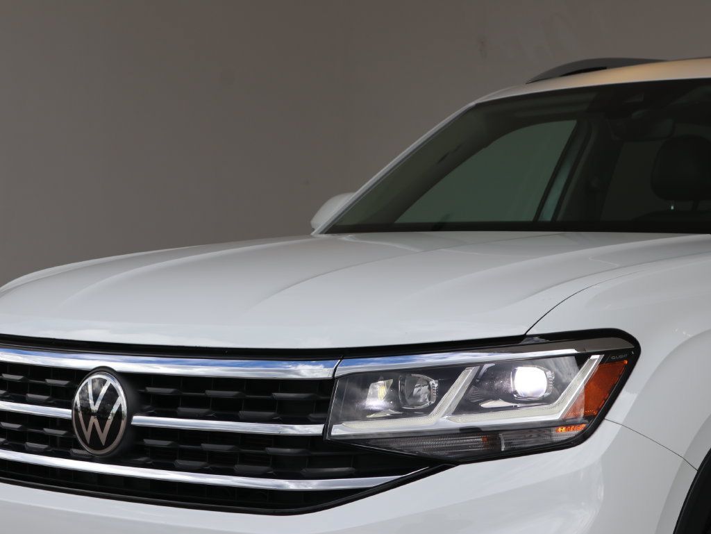 Used 2022 Volkswagen Atlas SEL R-Line AWD/4WD image 13