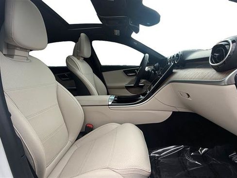 Used 2024 Mercedes-Benz C 300 Sedan image 17