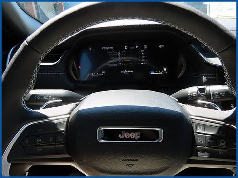 New 2026 Jeep Grand Cherokee Limited AWD/4WD image 15