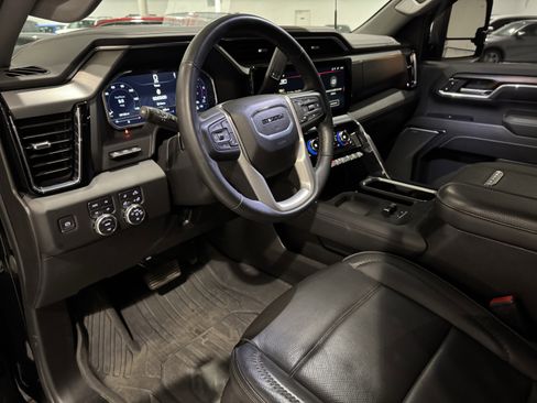 Used 2024 GMC Sierra 2500 Denali w/ Technology Package image 28