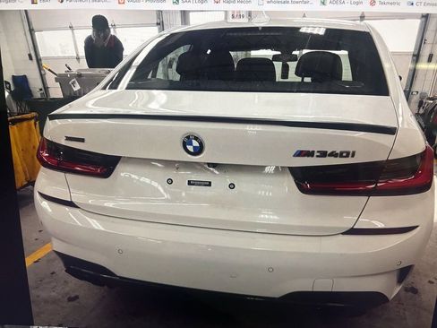 Used 2020 BMW M340i xDrive w/ Executive Package AWD/4WD image 3