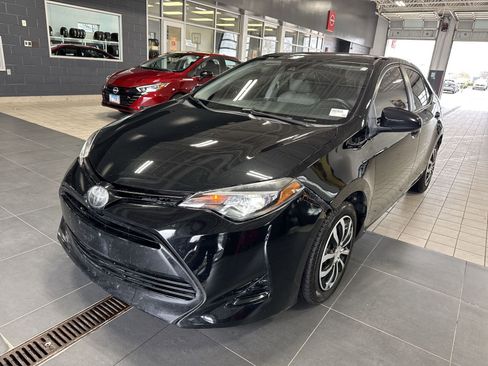 Used 2017 Toyota Corolla LE w/ Carpet Mat Package (TMS) image 28