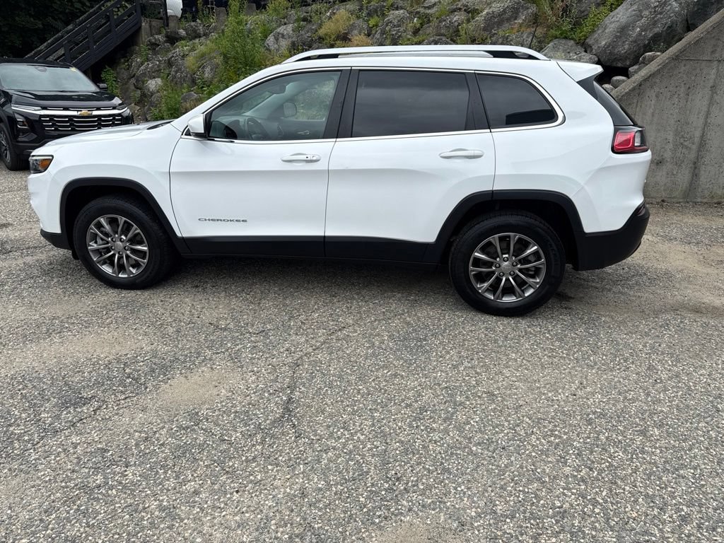 Used 2021 Jeep Cherokee Latitude Lux AWD/4WD image 3