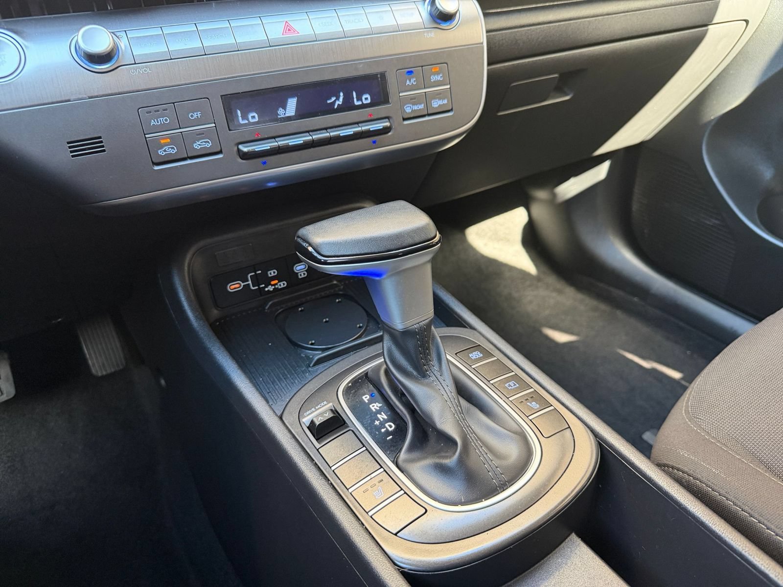 Used 2026 Hyundai Kona SEL Sport FWD image 40