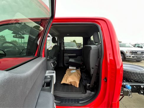 New 2026 Ford F550 XLT w/ XLT Value Package image 7