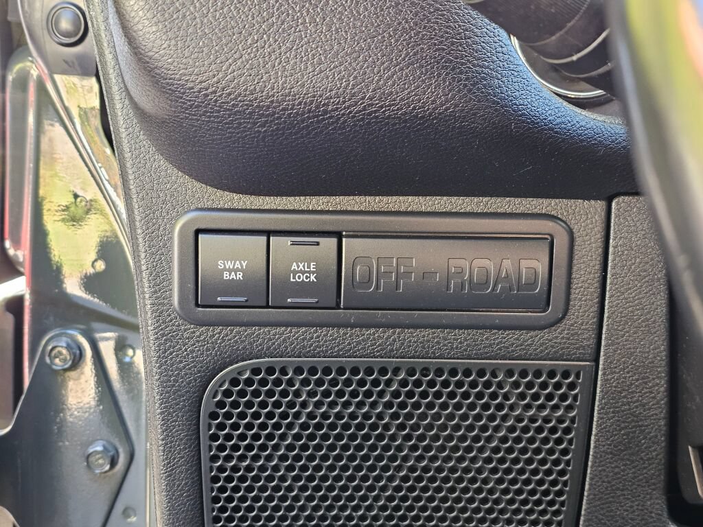 Used 2015 Jeep Wrangler Unlimited Rubicon AWD/4WD image 18