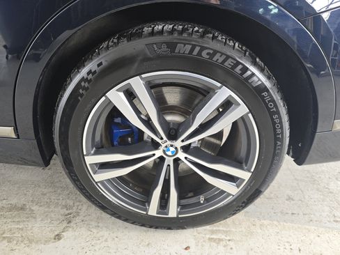 Used 2020 BMW X7 M50i image 8
