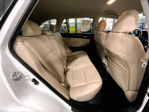 Used 2019 Subaru Outback 2.5i Limited image 19