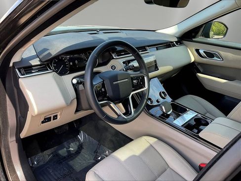 Used 2023 Land Rover Range Rover Velar S AWD/4WD image 17