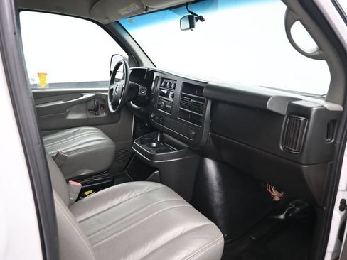 Used 2014 Chevrolet Express 3500 LS RWD image 45