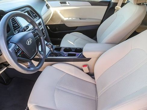 Used 2016 Hyundai Sonata SE image 19