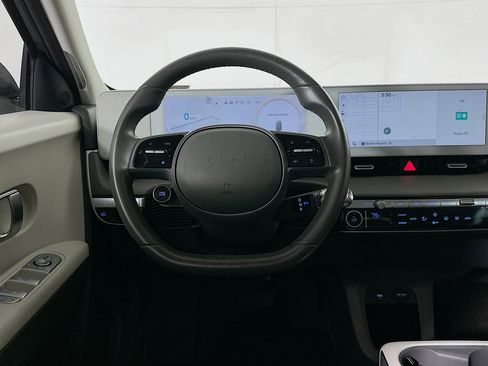 Used 2024 Hyundai Ioniq 5 SE image 18