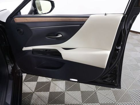 Used 2024 Lexus ES 350 w/ Premium Package FWD image 23