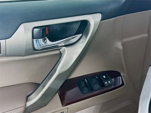 Used 2017 Lexus GX 460 image 24