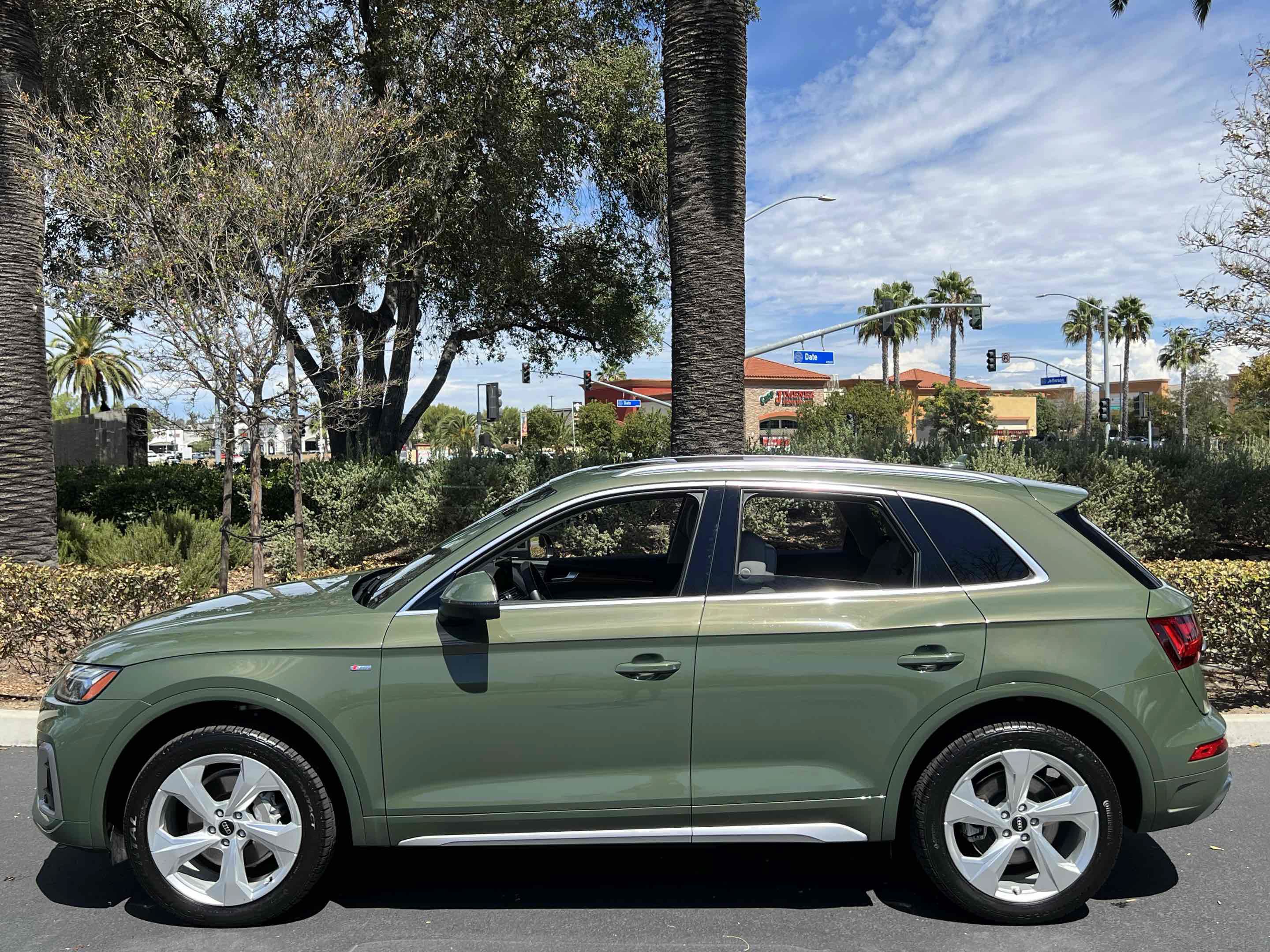 Used 2023 Audi Q5 2.0T Premium Plus w/ Premium Plus Package AWD/4WD image 20