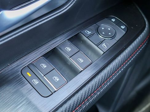 New 2026 Nissan Kicks SR image 14