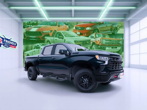 Used 2024 Chevrolet Silverado 1500 LT Trail Boss w/ Convenience Package II image 1