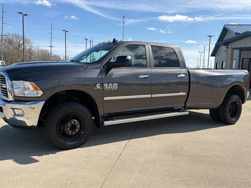 Used 2018 RAM 3500 Big Horn image 6